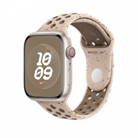 Pasek sportowy Nike w kolorze pustynnego kamienia do koperty 45 mm - S/M Pasek sportowy Nike w kolorze pustynnego kamienia do koperty 45 mm - S/M