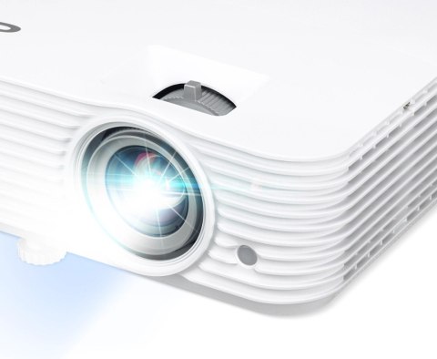 Projektor P1557Ki DLP FHD/4500AL/10000:1/2.9kg Projektor P1557Ki DLP FHD/4500AL/10000:1/2.9kg