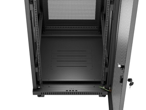 Szafa instalacyjna rack stojąca 19 cali 32U 600x800 drzwi perforowane LCD czarna (Flat pack) Szafa instalacyjna rack stojąca 19 cali 32U 600x800 drzwi perforowane LCD czarna (Flat pack)