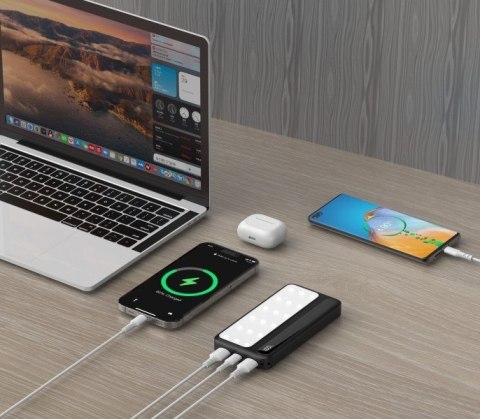 Powerbank P10 LCDPD 10 000mAh LAMP z funkcją mocnego źródła światła, moc wyjściowa 22,5W Port Delivery (PD20W)