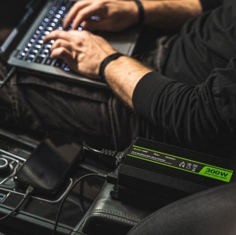 Przetwornica napięcia Inwerter 12V 1000W/2000W