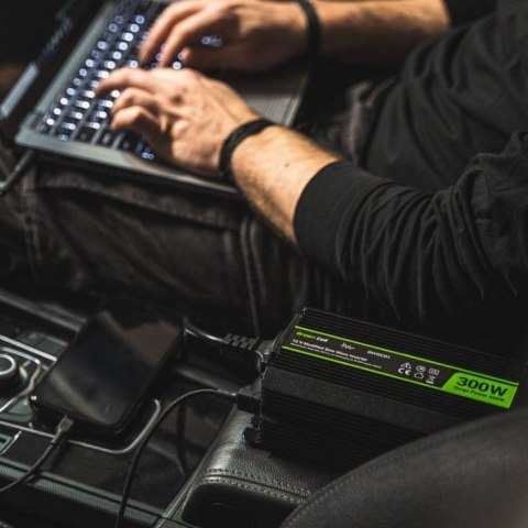 Przetwornica napięcia Inwerter 12V 2000W/4000W