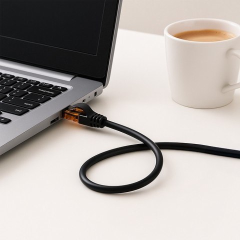 Kabel patchcord UTP | kat.6 | 2 x RJ-45 | High speed 1Gb/s | Pozłacane styki | 15m | Czarny